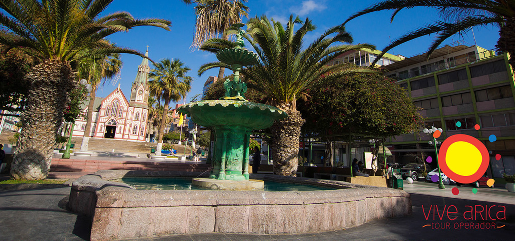 Iglesia San Marcos y plaza